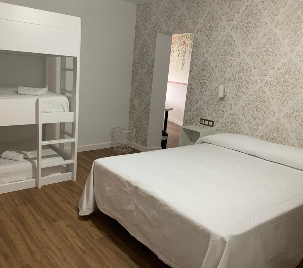 Hostal Solymar San Francisco  ภายนอก รูปภาพ